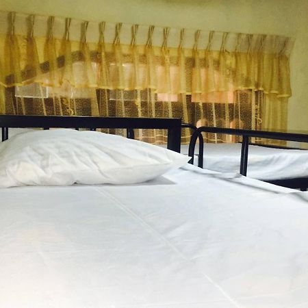 J Hostel Kandy Zewnętrze zdjęcie